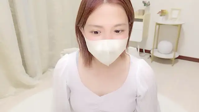 UMIumi- online show from April 2026 09:49:01 AM