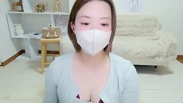 UMIumi- online show from January 2026 03:37:02 PM