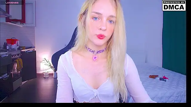 sailormoon666  online show from June 2026 09:31:02 PM
