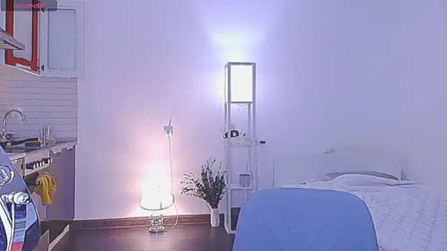 sailormoon666  online show from April 2026 02:05:01 AM