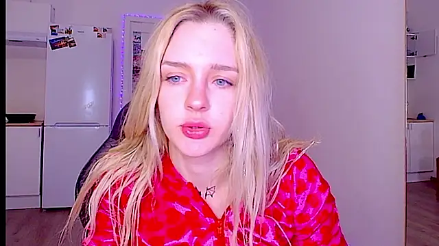 sailormoon666  online show from February 2026 04:15:01 AM