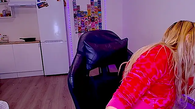 sailormoon666  online show from February 2026 01:49:01 AM