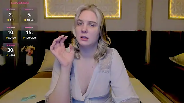 Snapshot of SusanBev chatting on March 2026 08:44:01 AM SusanBev online show from March 2026 08:44:01 AM