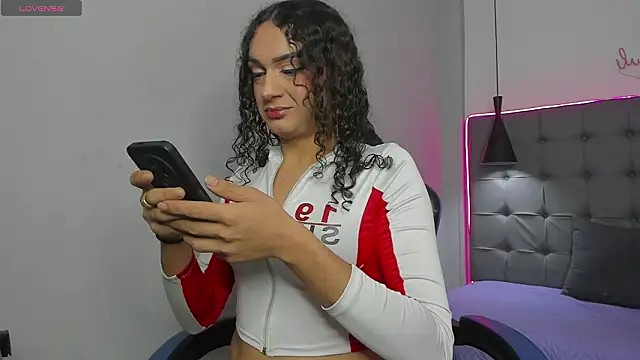 scarletcherry18 online show from February 2026 03:29:01 AM