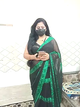 Cute purnima143 online show from May 2026 05:39:02 PM
