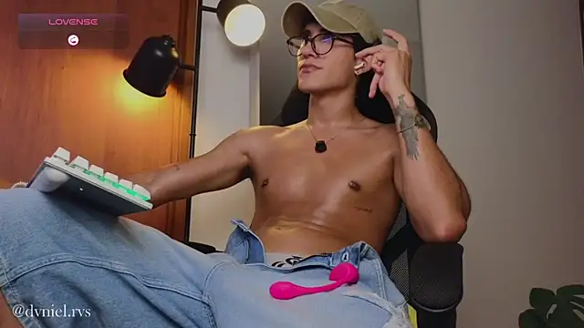 emilio rivs online show from June 2026 02:17:01 AM