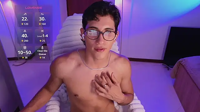 Snapshot of emilio_rivs chatting on February 2026 04:30:01 AM emilio rivs online show from February 2026 04:30:01 AM