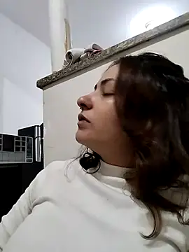 carazinho2128 online show from February 2026 03:40:02 AM