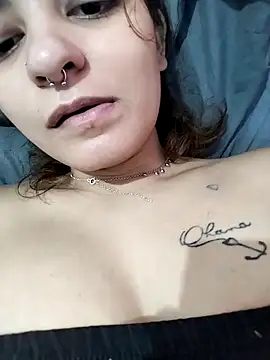 carazinho2128 online show from March 2026 09:51:01 PM