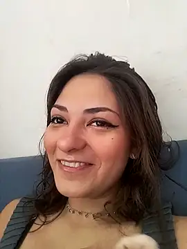 carazinho2128 online show from April 2026 03:40:02 PM