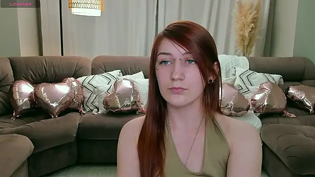 Polly Sweet online show from February 2026 06:39:02 PM