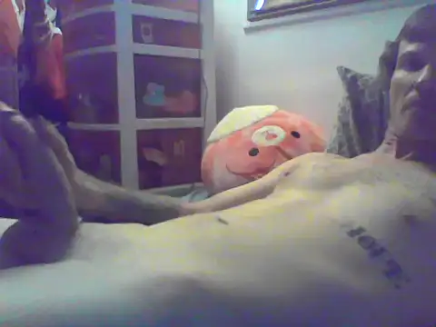 Snapshot of HungandHynotic chatting on February 2026 03:01:01 PM HungandHynotic online show from February 2026 03:01:01 PM