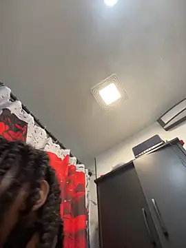 Snapshot of Mellyj053 chatting on March 2026 06:40:01 PM Mellyj053 online show from March 2026 06:40:01 PM