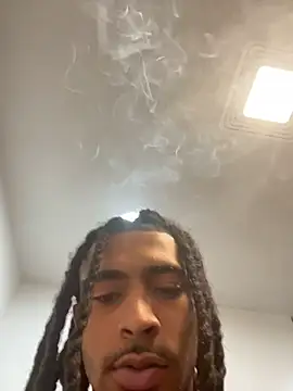 Snapshot of Mellyj053 chatting on April 2026 09:00:02 PM Mellyj053 online show from April 2026 09:00:02 PM