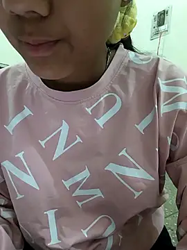 Snapshot of Aaradhna-_hoy chatting on February 2026 05:09:01 AM Aaradhna- hoy online show from February 2026 05:09:01 AM