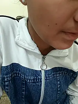 Snapshot of Aaradhna-_hoy chatting on February 2026 04:56:01 AM Aaradhna- hoy online show from February 2026 04:56:01 AM