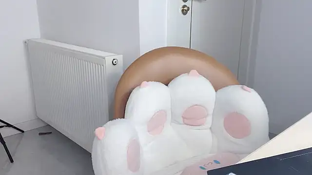 X-9958 online show from February 2026 07:08:01 AM