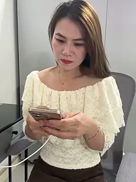 Llabi2k online show from March 2026 08:14:02 PM