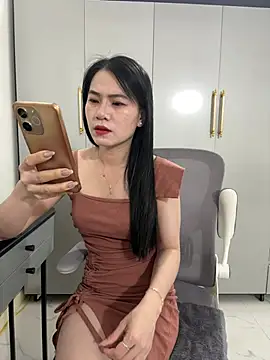 Llabi2k online show from June 2026 08:03:02 PM
