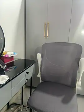 Snapshot of Llabi2k chatting on March 2026 07:58:02 PM Llabi2k online show from March 2026 07:58:02 PM