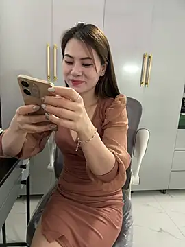 Llabi2k online show from April 2026 08:15:02 PM