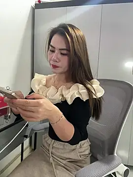 Llabi2k online show from March 2026 07:30:01 PM