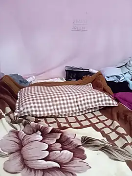 Phoebe-e online show from April 2026 02:41:01 AM