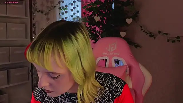 Roziett Belle online show from March 2026 09:04:02 AM