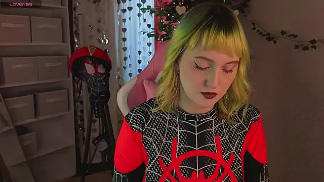 Roziett Belle online show from March 2026 09:05:01 AM