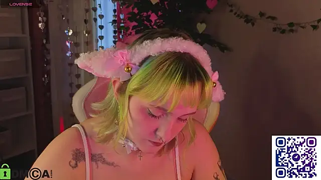 Snapshot of Roziett_Belle chatting on February 2026 09:09:02 AM Roziett Belle online show from February 2026 09:09:02 AM