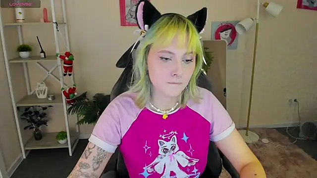 Snapshot of Roziett_Belle chatting on February 2026 09:18:02 AM Roziett Belle online show from February 2026 09:18:02 AM