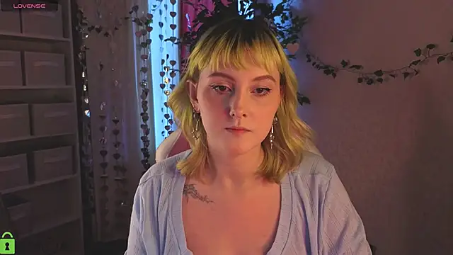 Roziett Belle online show from March 2026 09:16:01 AM