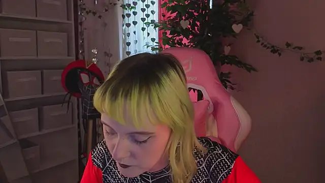 Roziett Belle online show from March 2026 08:06:02 AM