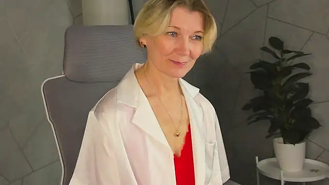 Julie Lucas online show from March 2026 12:54:02 AM