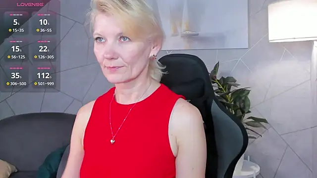 Julie Lucas online show from June 2026 11:57:02 PM