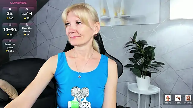 Julie Lucas online show from July 2026 12:06:01 AM
