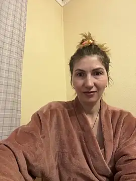  Crystal 2 online show from February 2026 03:32:02 PM