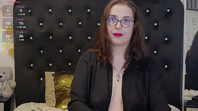 JulieAnnX online show from March 2026 05:16:01 PM