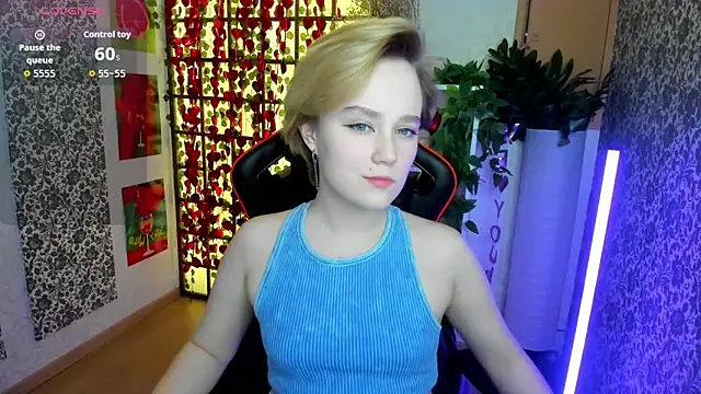 Snapshot of Ellie_Heavenly chatting on February 2026 08:38:01 AM Ellie Heavenly online show from February 2026 08:38:01 AM