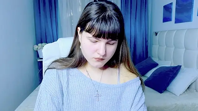 Snapshot of Miss__Poly chatting on February 2026 08:53:02 AM Miss Poly online show from February 2026 08:53:02 AM