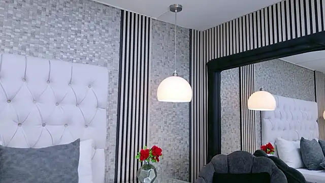 Snapshot of ChloeRousee chatting on February 2026 10:57:02 AM ChloeRousee online show from February 2026 10:57:02 AM