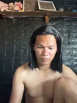 HugeAgatha online show from March 2026 11:11:01 PM