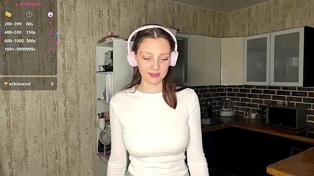 Snapshot of ChrisAmott chatting on February 2026 04:12:02 PM ChrisAmott online show from February 2026 04:12:02 PM