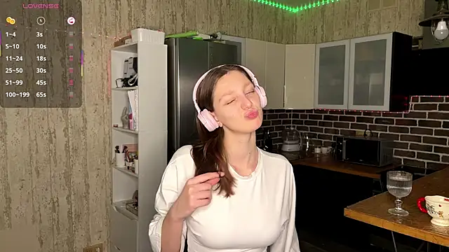 Snapshot of ChrisAmott chatting on February 2026 04:07:01 PM ChrisAmott online show from February 2026 04:07:01 PM