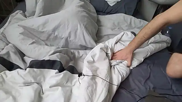 alex 779477 online show from February 2026 11:10:01 AM