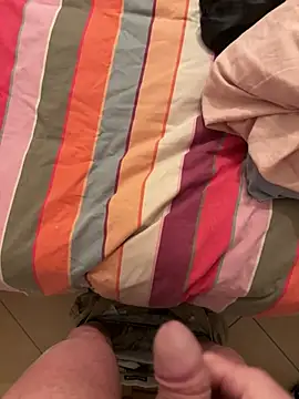 Snapshot of couple1508 chatting on February 2026 02:47:02 PM couple1508 online show from February 2026 02:47:02 PM