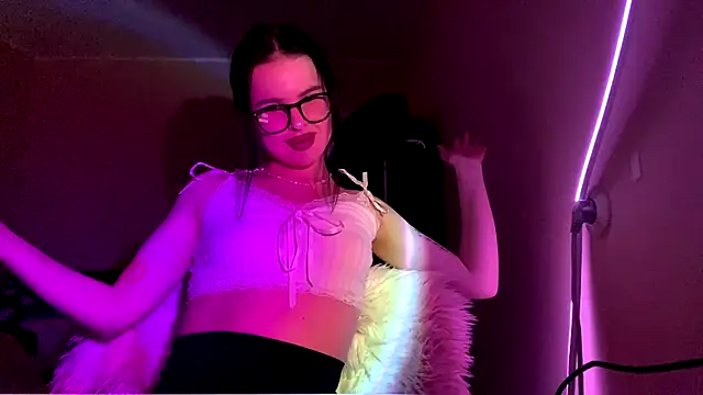 AkilahMilke online show from January 2026 08:01:02 PM