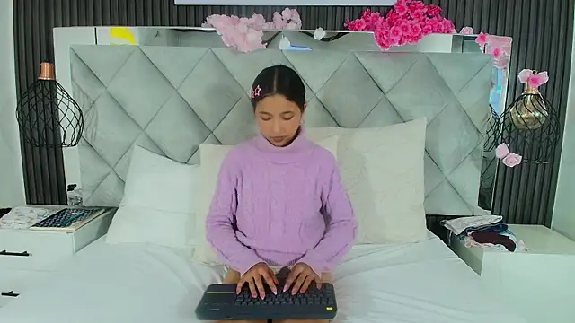 Snapshot of Real_virgin_Pussy chatting on May 2026 06:36:01 PM Real virgin Pussy online show from May 2026 06:36:01 PM