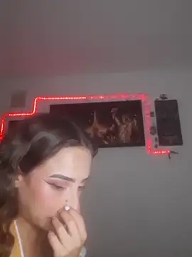 AlexxaAndRileyy online show from February 2026 11:04:01 PM