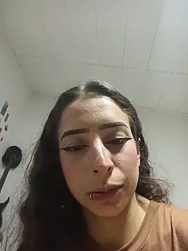 AlexxaAndRileyy online show from April 2026 08:35:01 PM